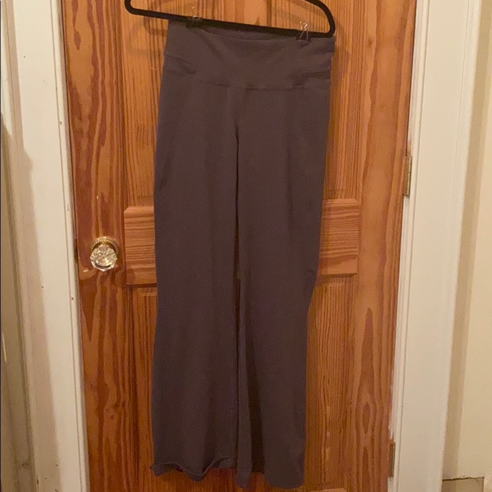 Lululemon groove pant flare